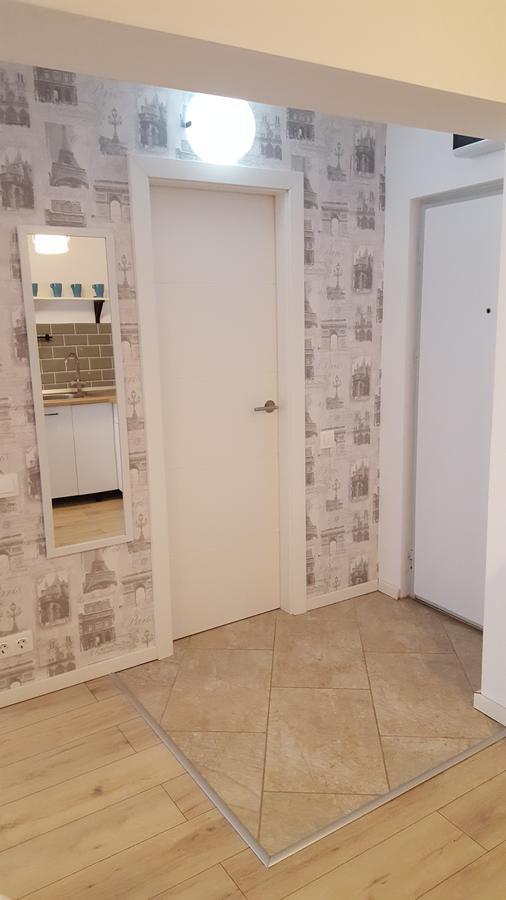 Dream Apartment Petroşani Εξωτερικό φωτογραφία